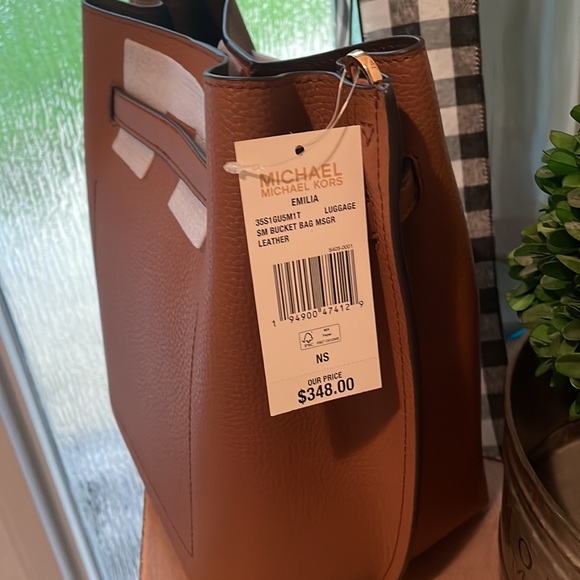 🌸MICHAEL KORS EMILIA SMALL DRAWSTRING BAG🌸 - Picture 5 of 6